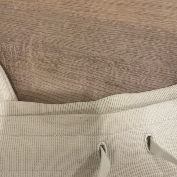 Lululemon Scuba High Rise Relaxed Joggers in color Bone - Picture 4 of 9